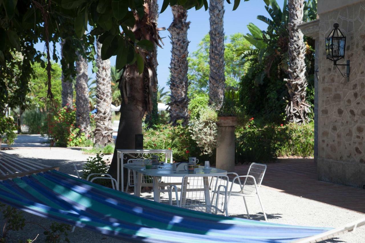 La Casa Tra I Limoni Di Rosmarino Park It083O84B59Cp6Px5J Villa SantʼAgata di Militello Kültér fotó